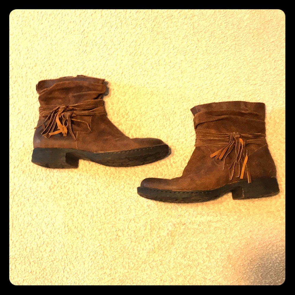 Born booties